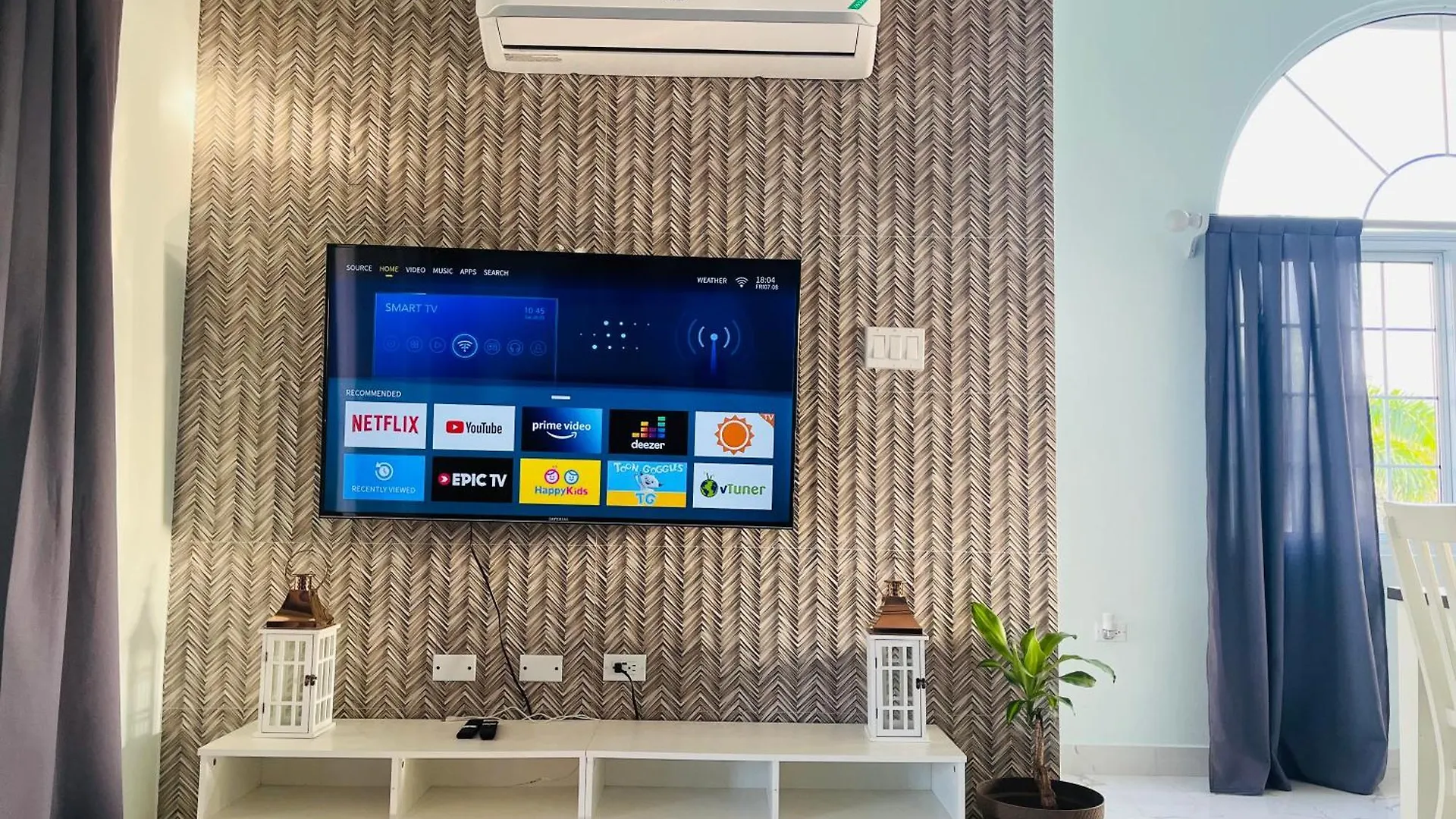 Luxury Apartments And Rooms,The Lagoons 몬테고 베이 0*,