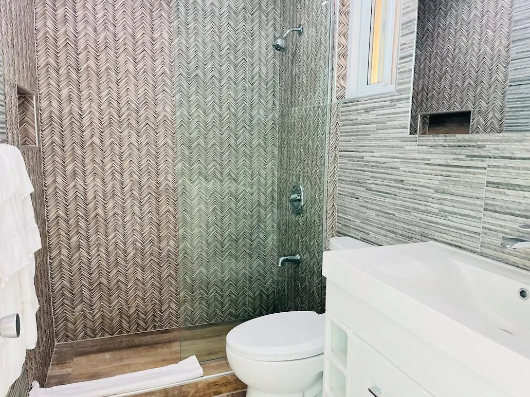 Luxury Apartments And Rooms,The Lagoons 몬테고 베이 0*,  자메이카